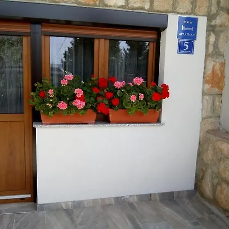 Apartment Plitvice Starigrad Paklenica Buitenkant foto